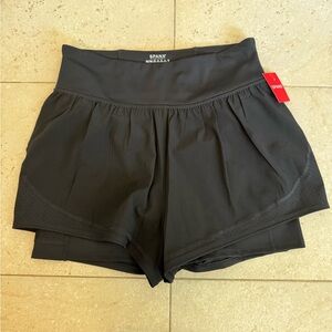 SPANX GET MOVIN’ SHORT